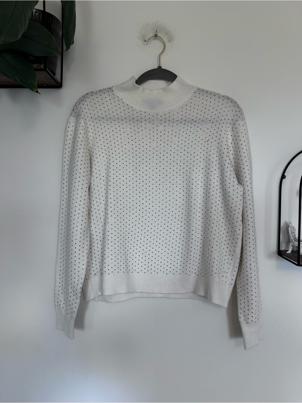Ann Taylor White Rhinestone Long Sleeve Crewcut Sweater Shirt Size Medium